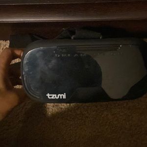 Tzumi Virtual Reality Headset